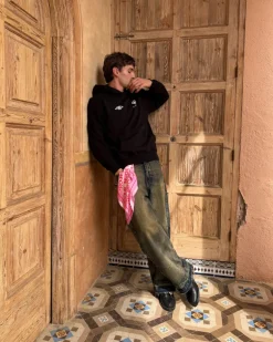 Sudadera Nude Tour Negra